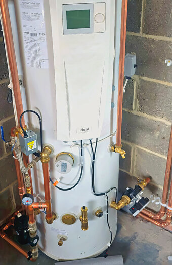 https://wembleyhotwater.com.au/uploads/2025/06/gas-hot-water-system-13675.jpg