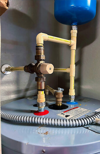 https://wembleyhotwater.com.au/uploads/2025/06/gas-hot-water-system-35892.jpg