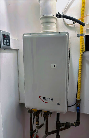 https://wembleyhotwater.com.au/uploads/2025/06/hot-water-87450.jpg