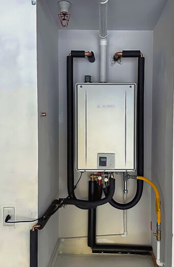 https://wembleyhotwater.com.au/uploads/2025/06/thermostatic-water-systems-92621.jpg